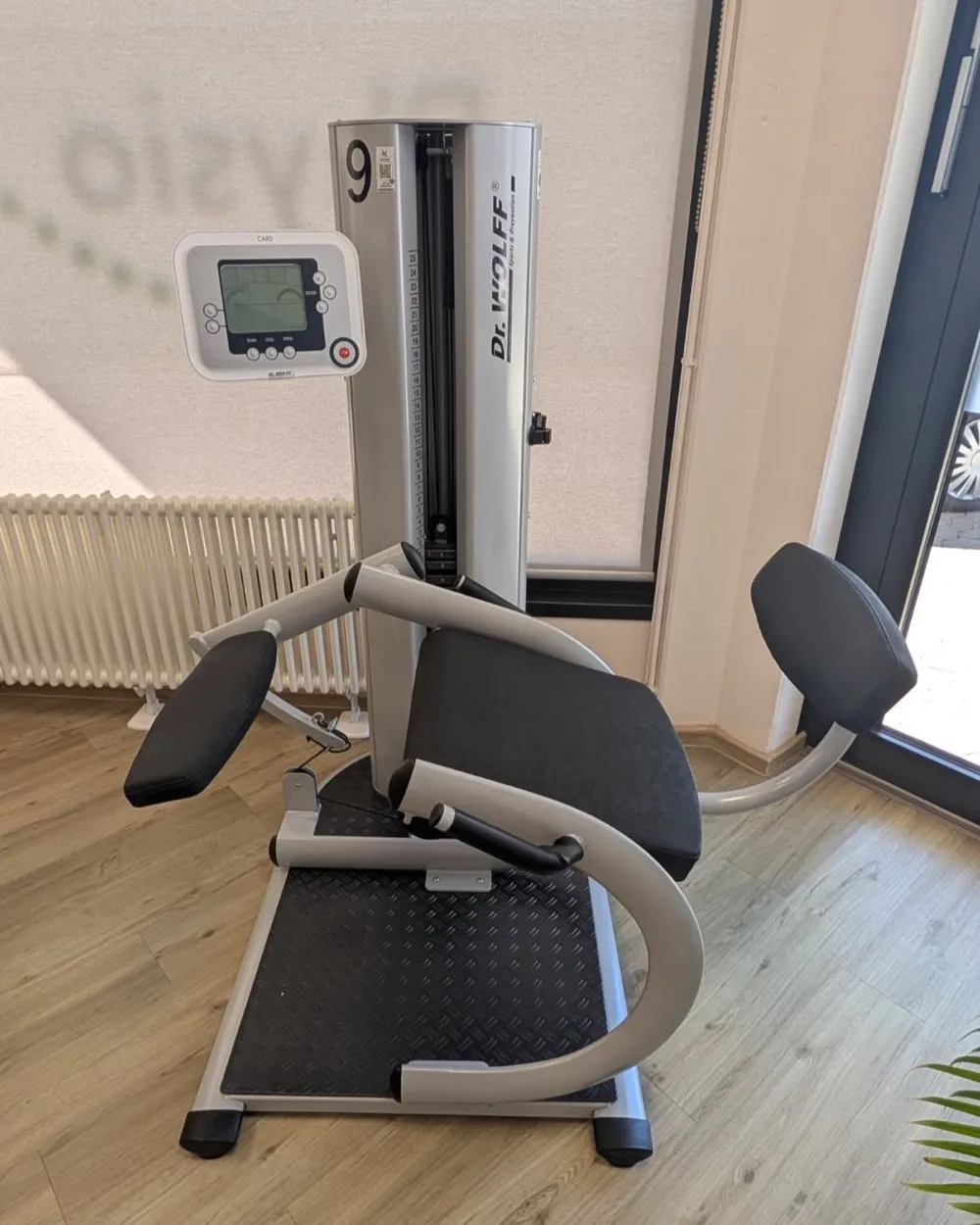 Beinbeuger auf der Trainingsfläche