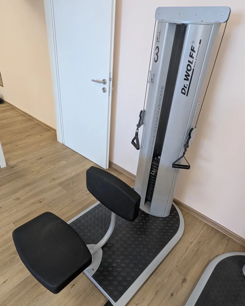 Ruderzug auf der Trainingsfläche